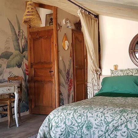 La Boheme Panzió Charols Kültér fotó